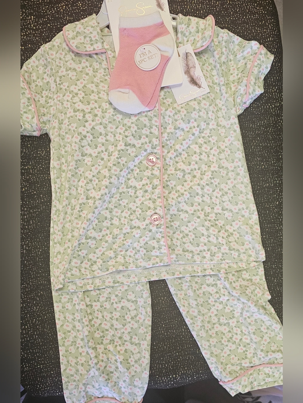 5% SPANDEX & 95% POLYESTER Jessica Simpson Floral Pajama Set